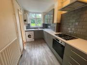 3 Bedroom Shop Commercial