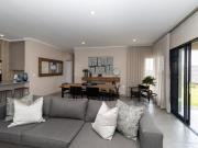 3 Bedroom Simplex in Constantia Kloof