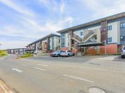 3 Bedroom Simplex in Cotswold Fenns