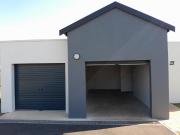 3 Bedroom Simplex in Hayfields