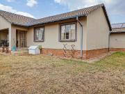 3 Bedroom Simplex in Mooikloof Ridge