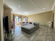 3 Bedroom Simplex in Sunningdale