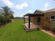 3 Bedroom Simplex To Let in Heuwelsig Estate