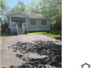 3 Bedroom Single Family House 530 Yucca St Back House in...