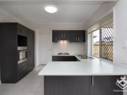3 Bedroom Spacious Townhouse, Close to Motorway