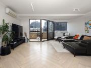 3 Bedroom + Study + 3 Bathroom, Stunning Renovation,...