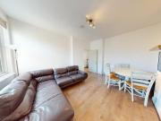 3 bedroom terraced house for rent in Amble Grove,...