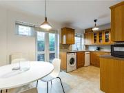 3 bedroom terraced house for rent in Barnfield Place,...