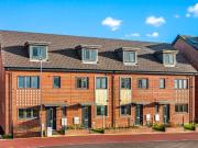 3 bedroom terraced house for rent in Barrosa Way,...