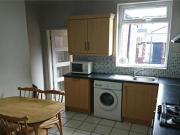 3 Bedroom Terraced House For Rent In Beeston, Nottingham