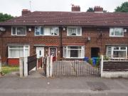 3 bedroom terraced house for rent in Benchill Road,...