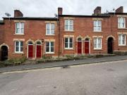 3 bedroom terraced house for rent in Broomspring Lane,...