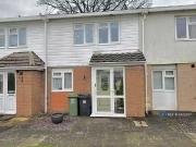 3 bedroom terraced house for rent in Chaddesley Close,...
