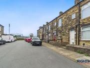 3 bedroom terraced house for rent in Cresswell Mount,...