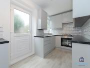 3 bedroom terraced house for rent in Dryfield Road,...