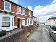 3 bedroom terraced house for rent in Eastcott Road, Old...