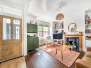3 bedroom terraced house for rent in Fallsbrook Road,...