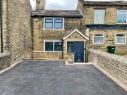 3 bedroom terraced house for rent in Folly Hall Road,...