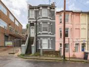 3 bedroom terraced house for rent in Gladstone Place...