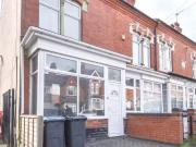 3 bedroom terraced house for rent in Grange Road, Kings...
