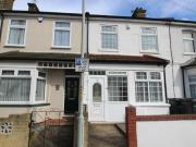 3 Bedroom Terraced House For Rent In Gravesend, Kent