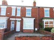 3 bedroom terraced house for rent in Grovehill Road...