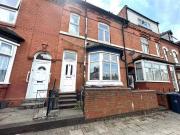 3 bedroom terraced house for rent in Hendon Road,...