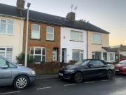 3 bedroom terraced house for rent in Henry Street,...