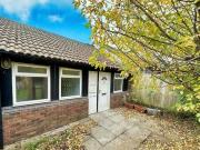 3 bedroom terraced house for rent in Hills Close Great...
