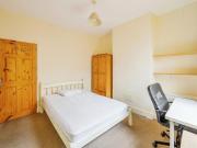 3 bedroom terraced house for rent in Langley Street,...