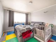 3 bedroom terraced house for rent in Lascelles Close,...