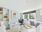 3 Bedroom Terraced House For Rent In London
