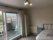 3 Bedroom Terraced House For Rent In London