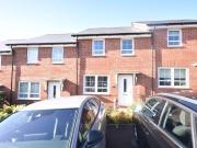 3 bedroom terraced house for rent in Loveridge Drive,...