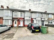 3 Bedroom Terraced House For Rent In Luton, Bedfordshire