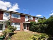 3 bedroom terraced house for rent in Lyall Place Farnham GU9