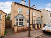 3 bedroom terraced house for rent in Madras Road,...