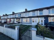 3 bedroom terraced house for rent in Northfield Road,...