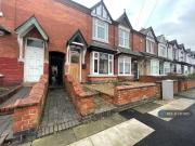 3 bedroom terraced house for rent in Park Road,...
