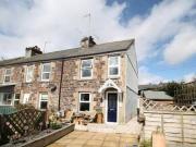 3 bedroom terraced house for rent in Park Terrace...