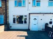 3 bedroom terraced house for rent in Randolph Road...