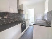 3 bedroom terraced house for rent in Ridgway Road,...