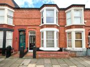 3 bedroom terraced house for rent in Rundle Road,...