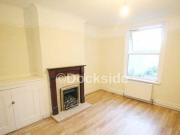 3 bedroom terraced house for rent in Saxton Street...