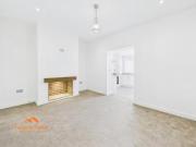 3 bedroom terraced house for rent in Stanley Street,...