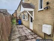 3 bedroom terraced house for rent in Streatly Walk,...