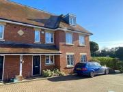 3 bedroom terraced house for rent in Waldenbury Place...