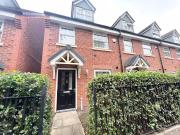 3 bedroom terraced house for rent in Weaste Lane,...