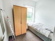 3 bedroom terraced house for rent in Whitby Road,...