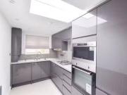 3 bedroom terraced house for rent in Worlds End Lane,...